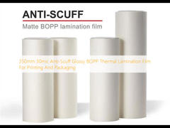 filme térmico lustroso da laminação do Anti-Scuff BOPP de 350mm 30mic para imprimir e empacotar