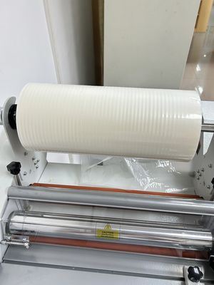 Bom preço. Verniz com filme de proteção removível BOPP de alto desempenho sustentável para soluções de embalagens premium on-line