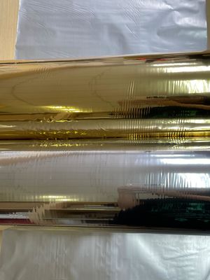 Bom preço. Película de poliéster de brilho metálico Excelentes propriedades de barreira para impressão de caixas de papel on-line