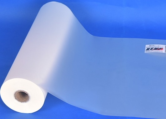 Good price Filme de laminagem térmica de toque sedoso, rolos anti-impressões digitais de 28 micrómetros, adequado para etiquetas e caixas on-line