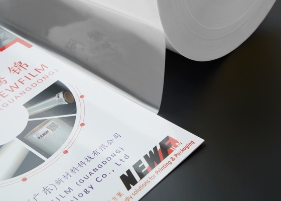 Good price Película de laminação térmica PET com camada de cola Logotipo de estampação a quente para pós-impressão on-line